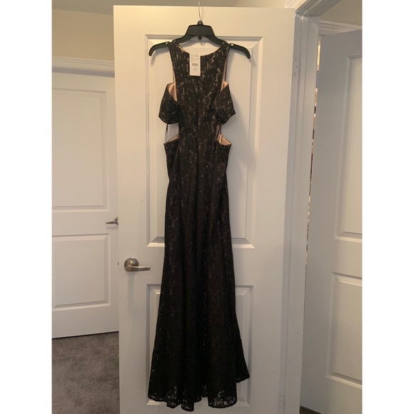 NWT Formal Dress - Picture 2 of 2